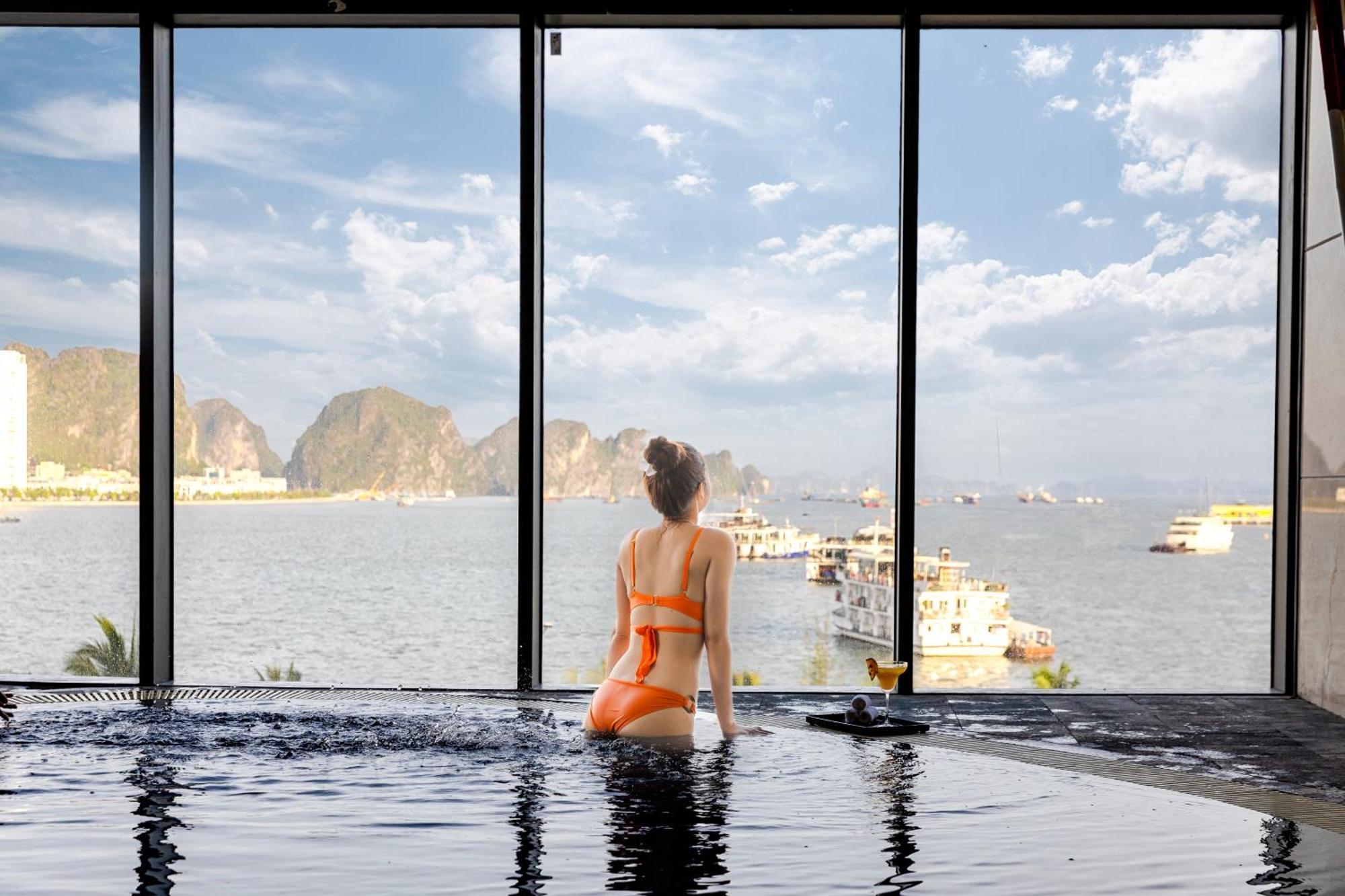 Muong Thanh Grand Bai Chay Ha Long Exterior photo